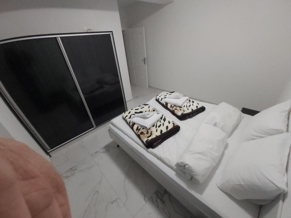 Xxl Apartments City Centar 1 Bitola Ngoại thất bức ảnh